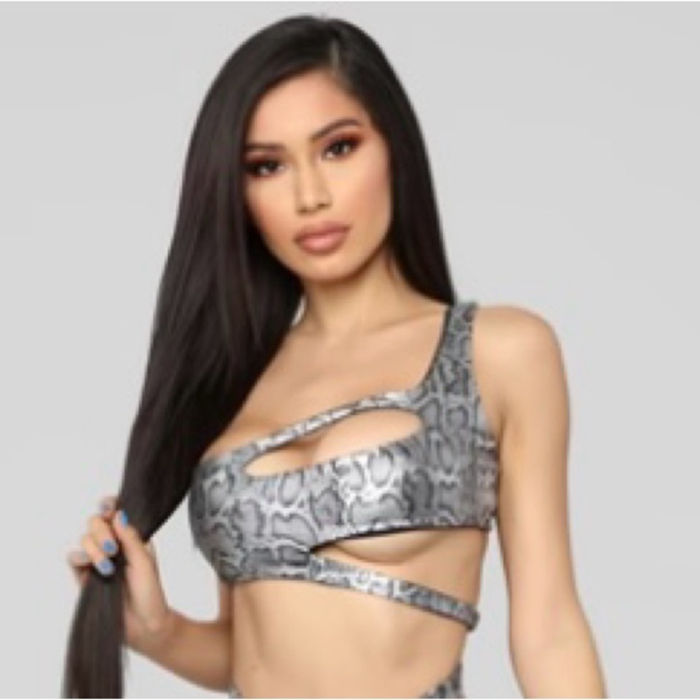 Fashion nova cut out snake skin bikini top
